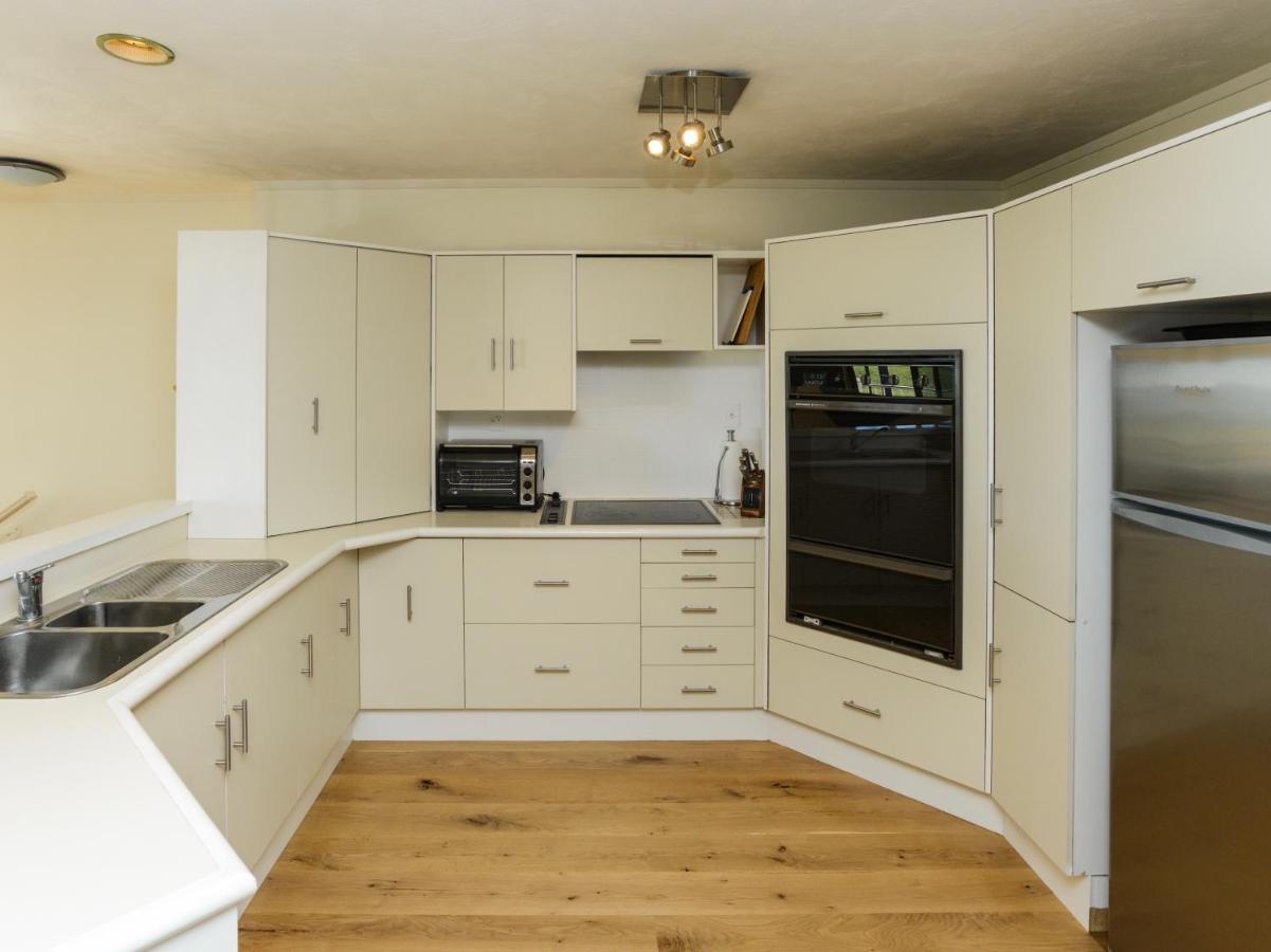 Marine Parade Magic - Napier Holiday Home ภายนอก รูปภาพ